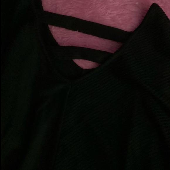 NWT BLACK SHIRT BY JUST BE, FRONT & BACK V-NECK SIZE JUNIOR L, GREAT GIFT IDEA - Picture 3 of 3